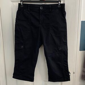 Lee Black Cropped Pants